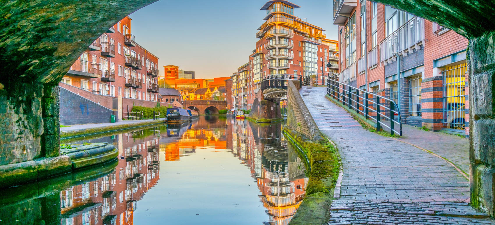 canal cruise in birmingham