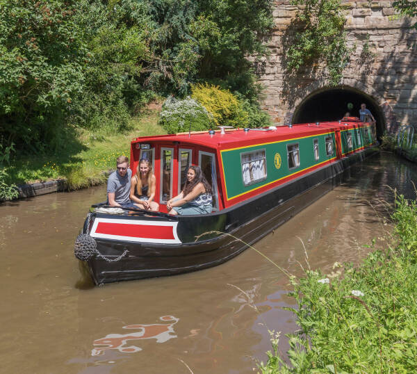 canal cruise in birmingham